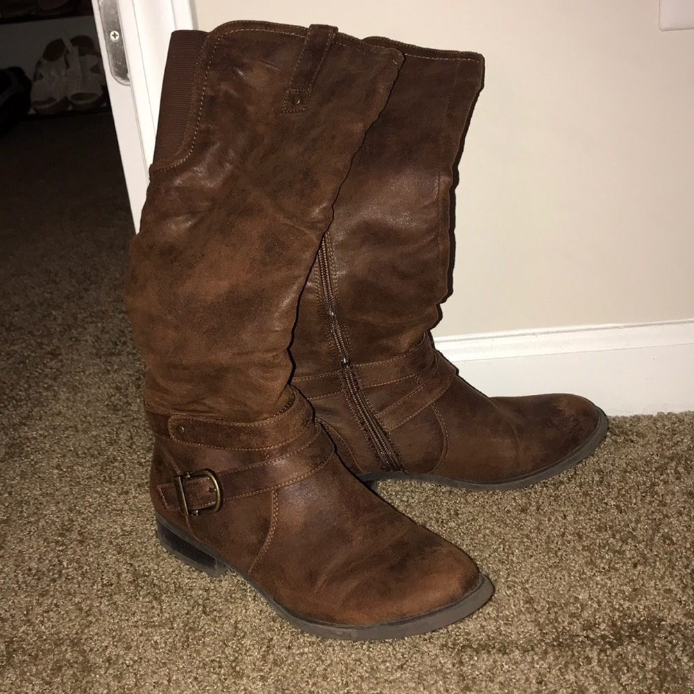 Brown boots